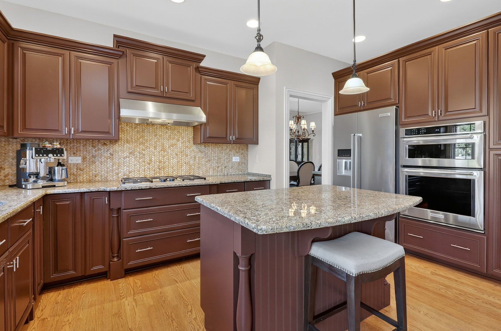 429 Skipping Stone Lane, Hinsdale, IL 60521