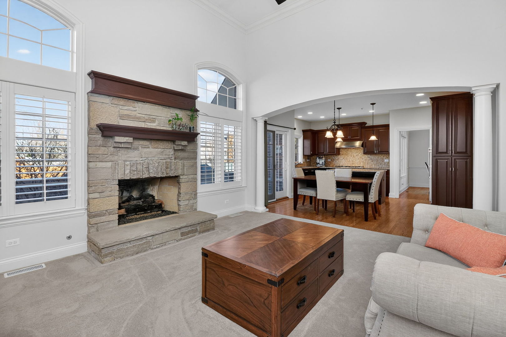 429 Skipping Stone Lane, Hinsdale, IL 60521