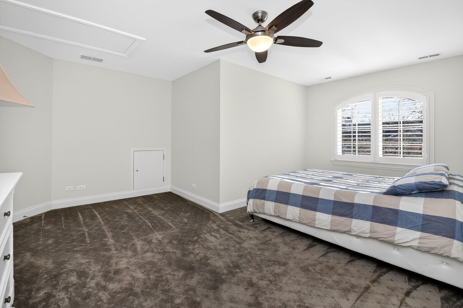 429 Skipping Stone Lane, Hinsdale, IL 60521