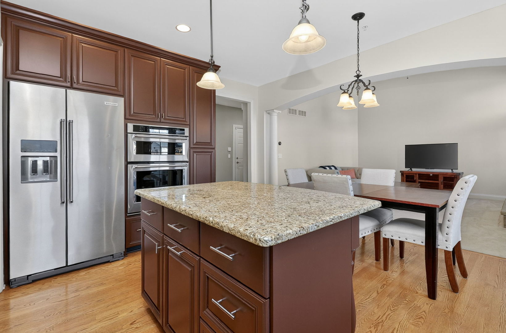 429 Skipping Stone Lane, Hinsdale, IL 60521