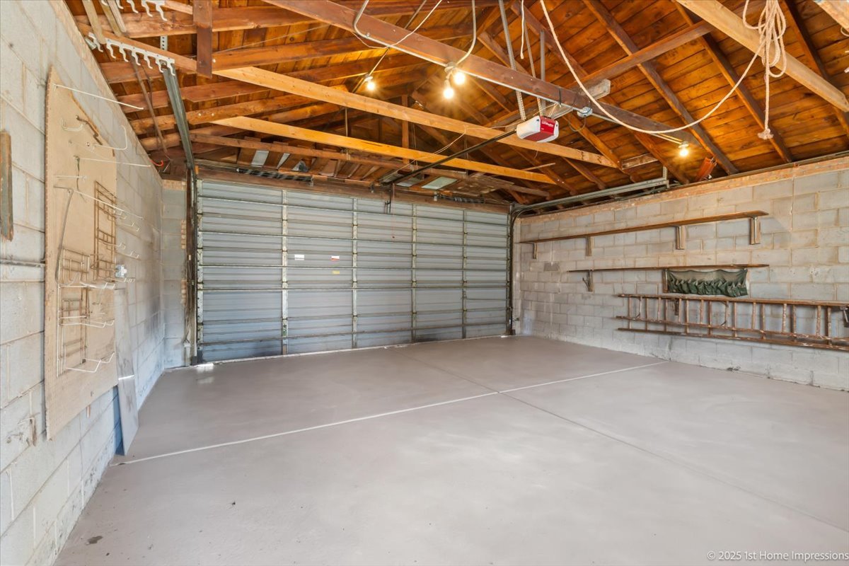 9733 S Springfield Avenue, Evergreen Park, IL 60805