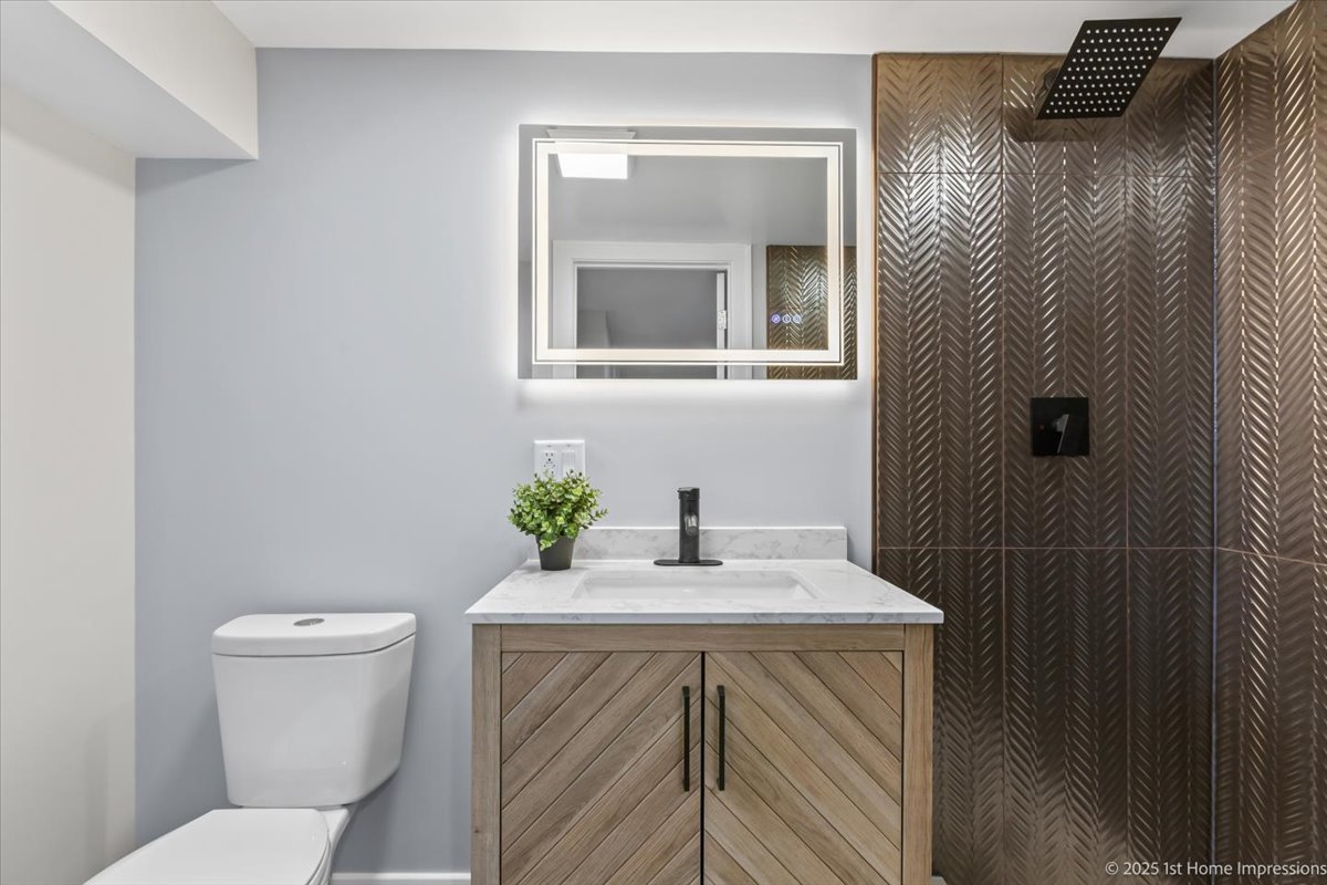 9733 S Springfield Avenue, Evergreen Park, IL 60805