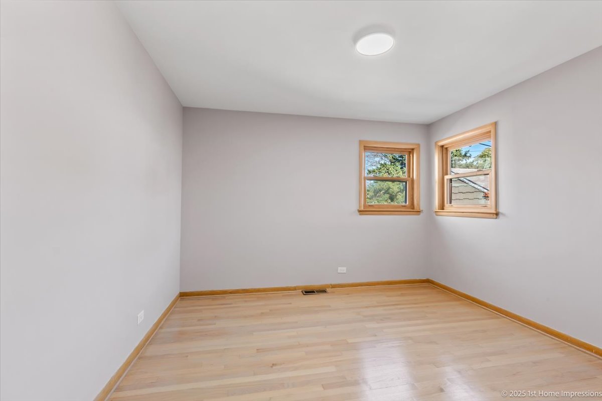 9733 S Springfield Avenue, Evergreen Park, IL 60805