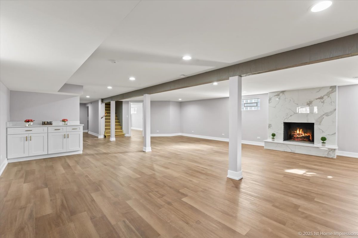 9733 S Springfield Avenue, Evergreen Park, IL 60805