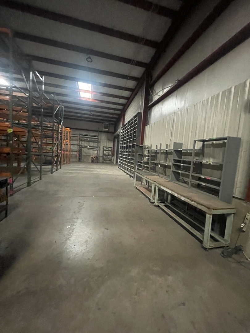 311 E Corning Road, Beecher, IL 60401