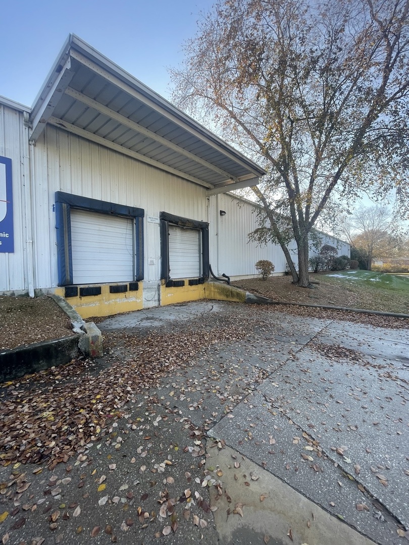 311 E Corning Road, Beecher, IL 60401