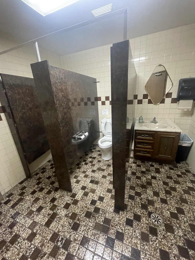 311 E Corning Road, Beecher, IL 60401