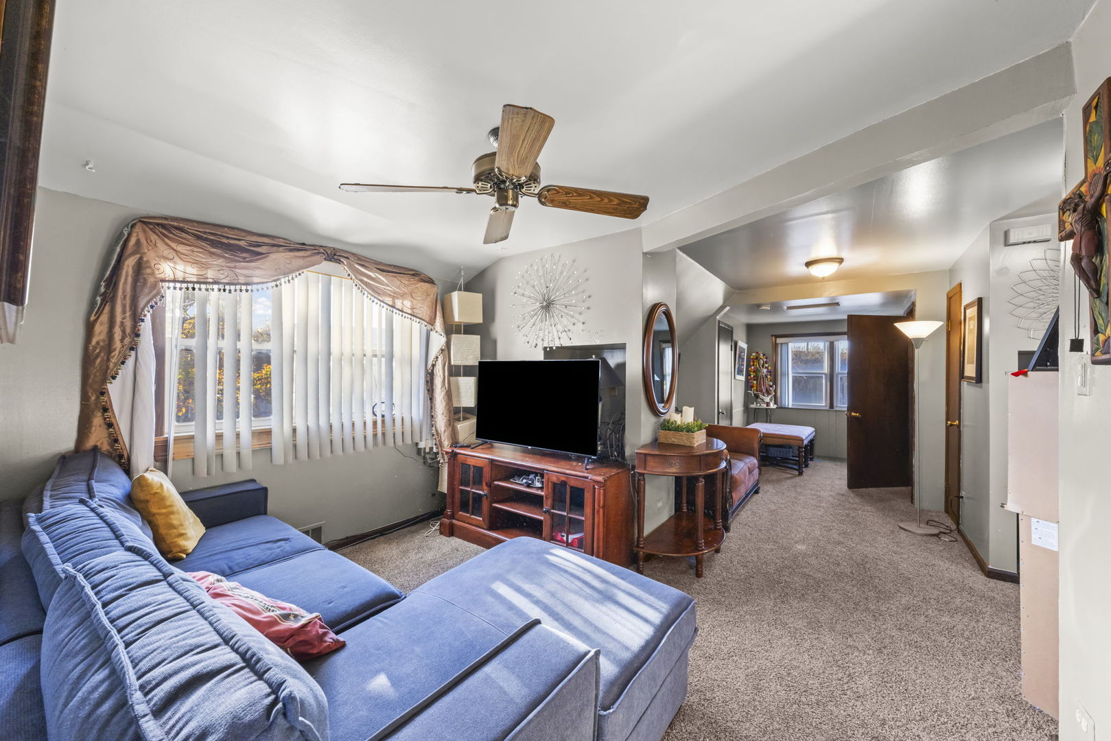 8440 Joliet Road, McCook, IL 60525