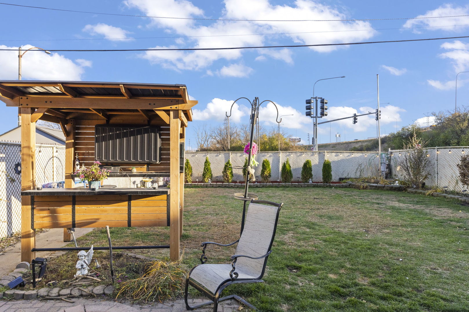 8440 Joliet Road, McCook, IL 60525