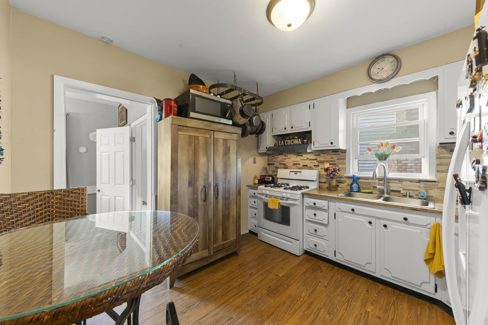 8440 Joliet Road, McCook, IL 60525