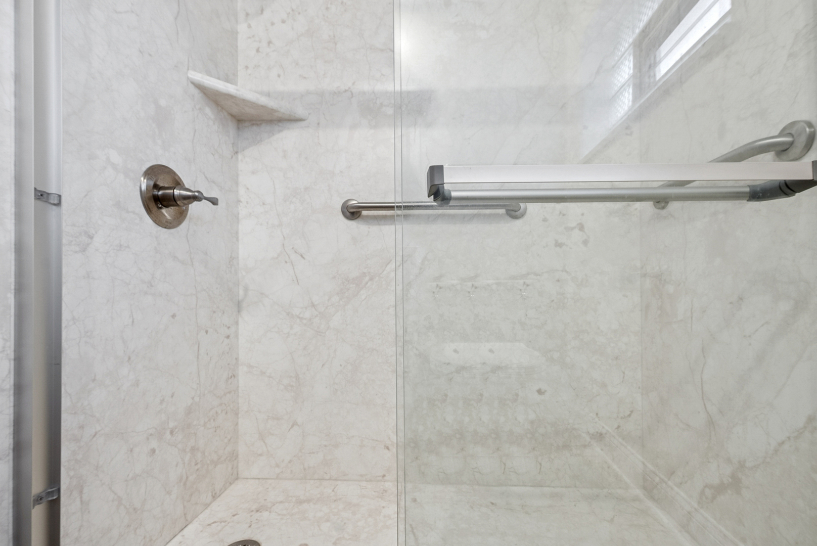 7101 Stanford Drive, Bridgeview, IL 60455