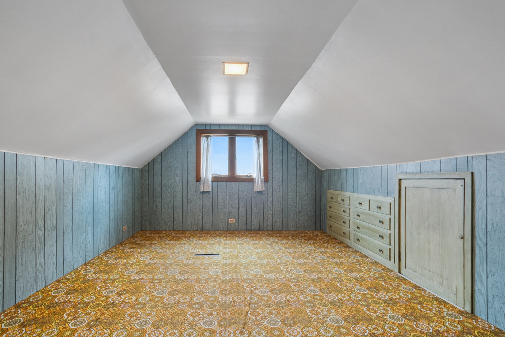 7101 Stanford Drive, Bridgeview, IL 60455