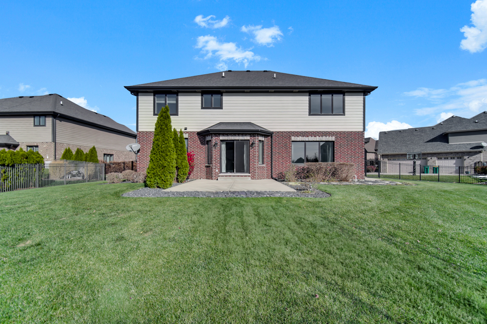 13735 W Lake Shore Court, Manhattan, IL 60442