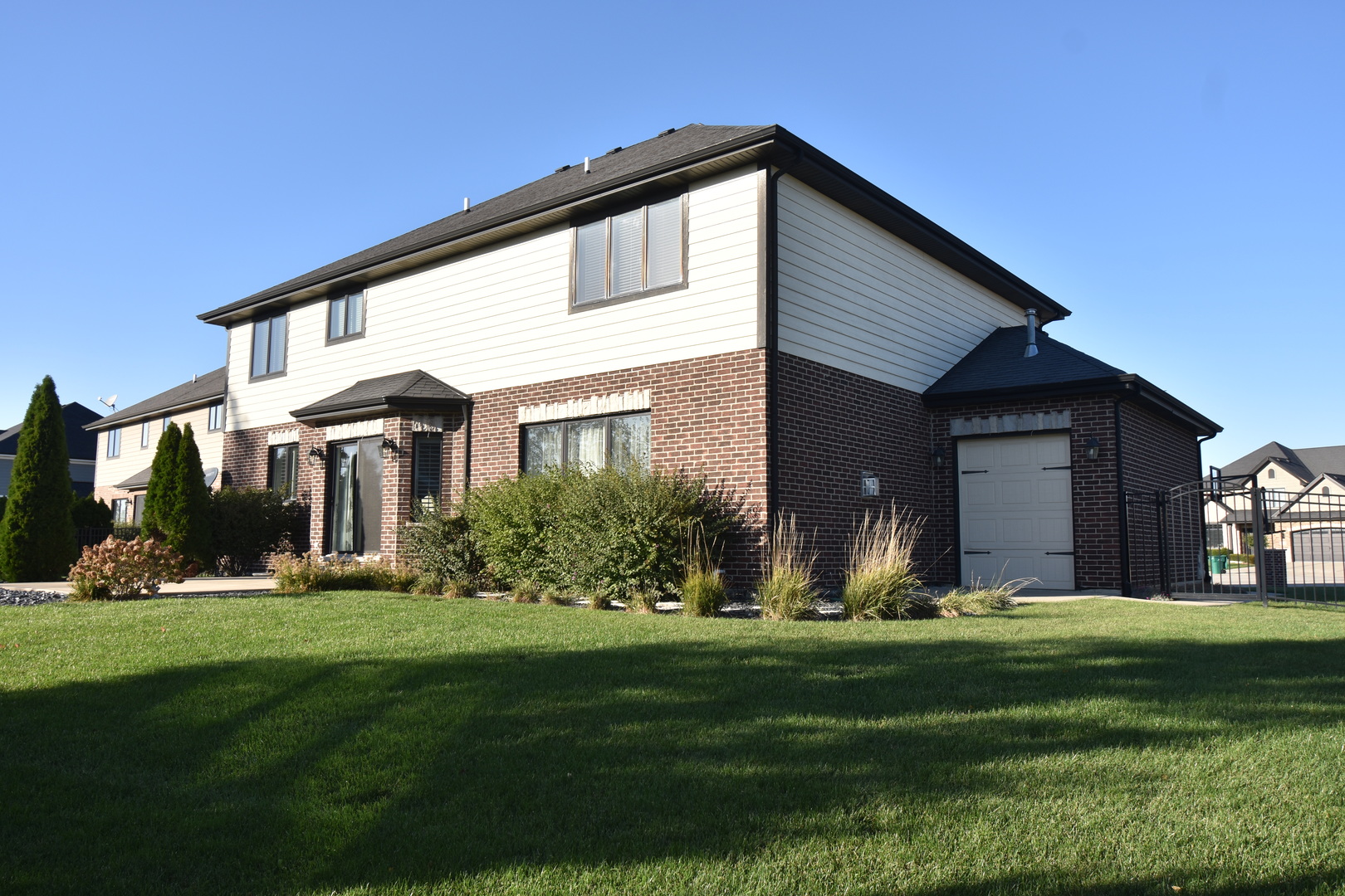 13735 W Lake Shore Court, Manhattan, IL 60442