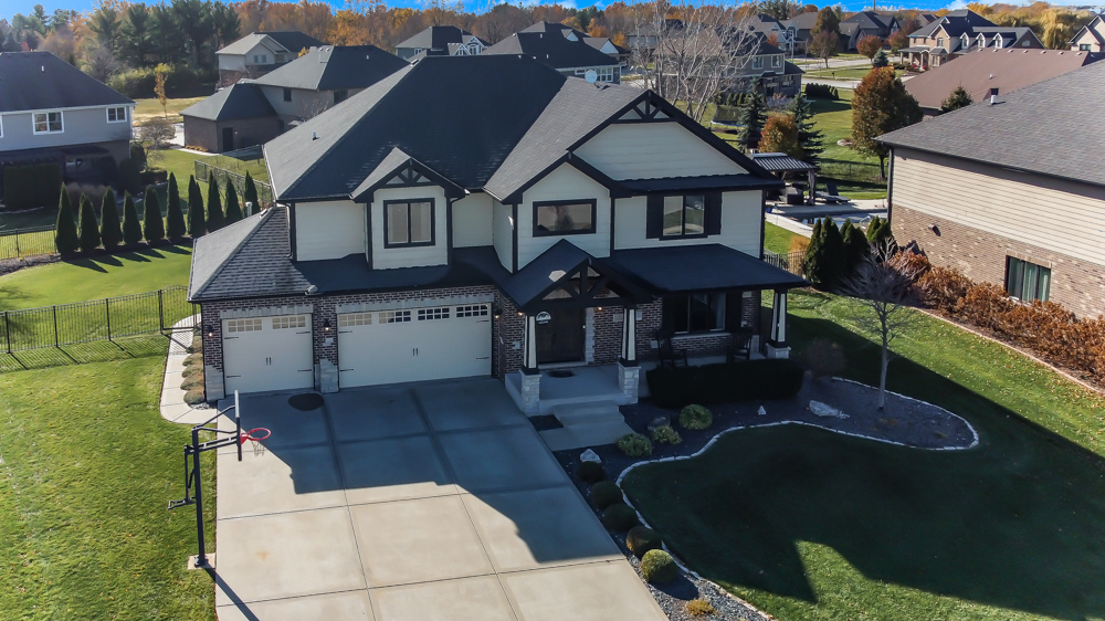 13735 W Lake Shore Court, Manhattan, IL 60442