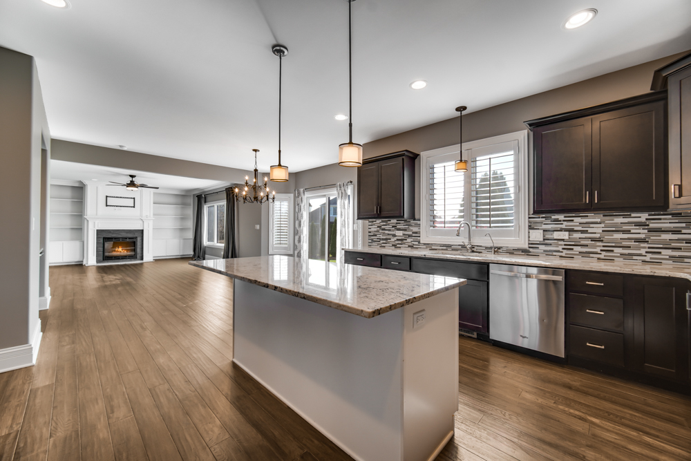 13735 W Lake Shore Court, Manhattan, IL 60442