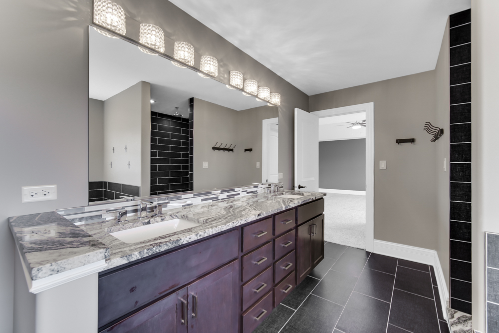 13735 W Lake Shore Court, Manhattan, IL 60442