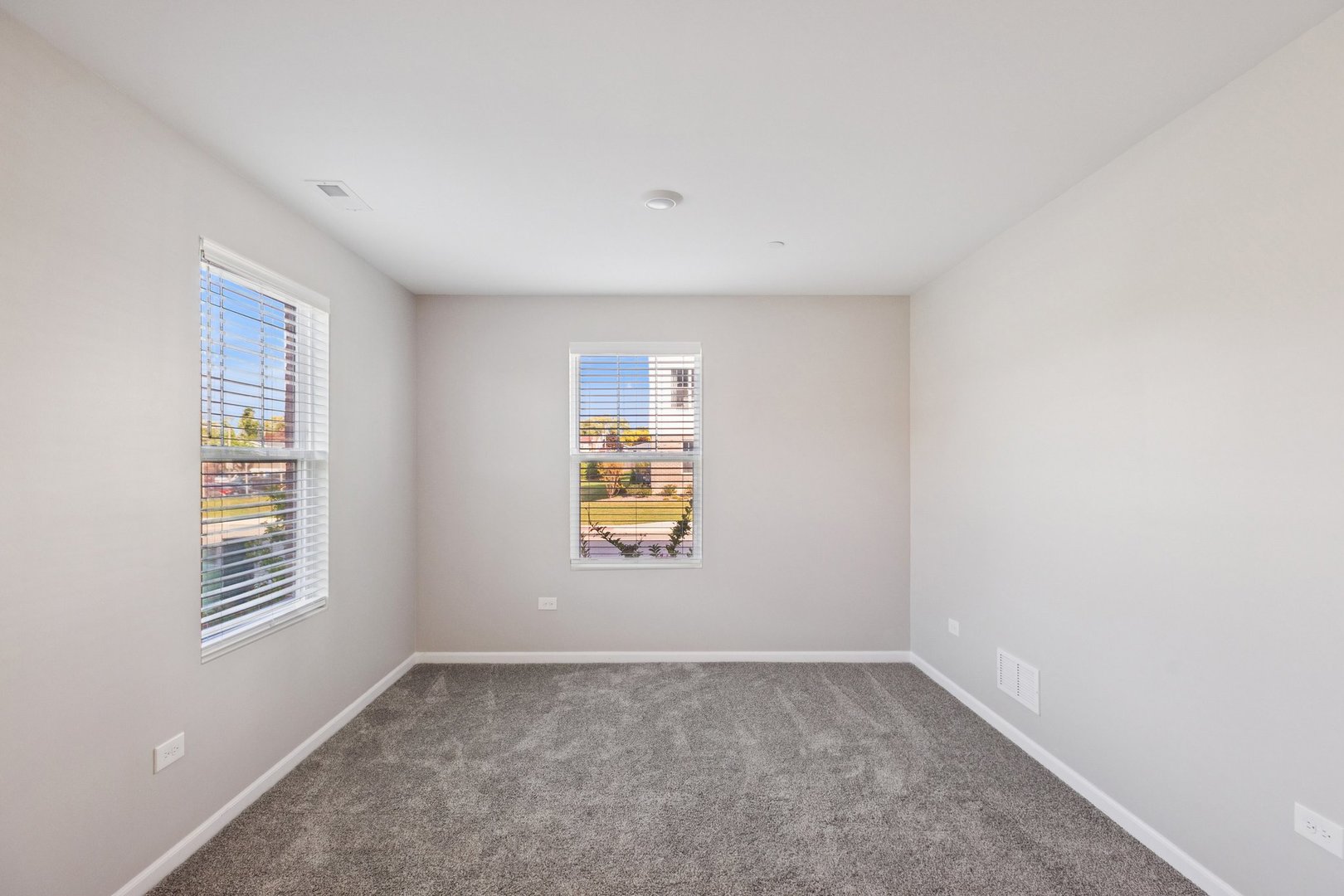 1533 Executive Way, Des Plaines, IL 60018