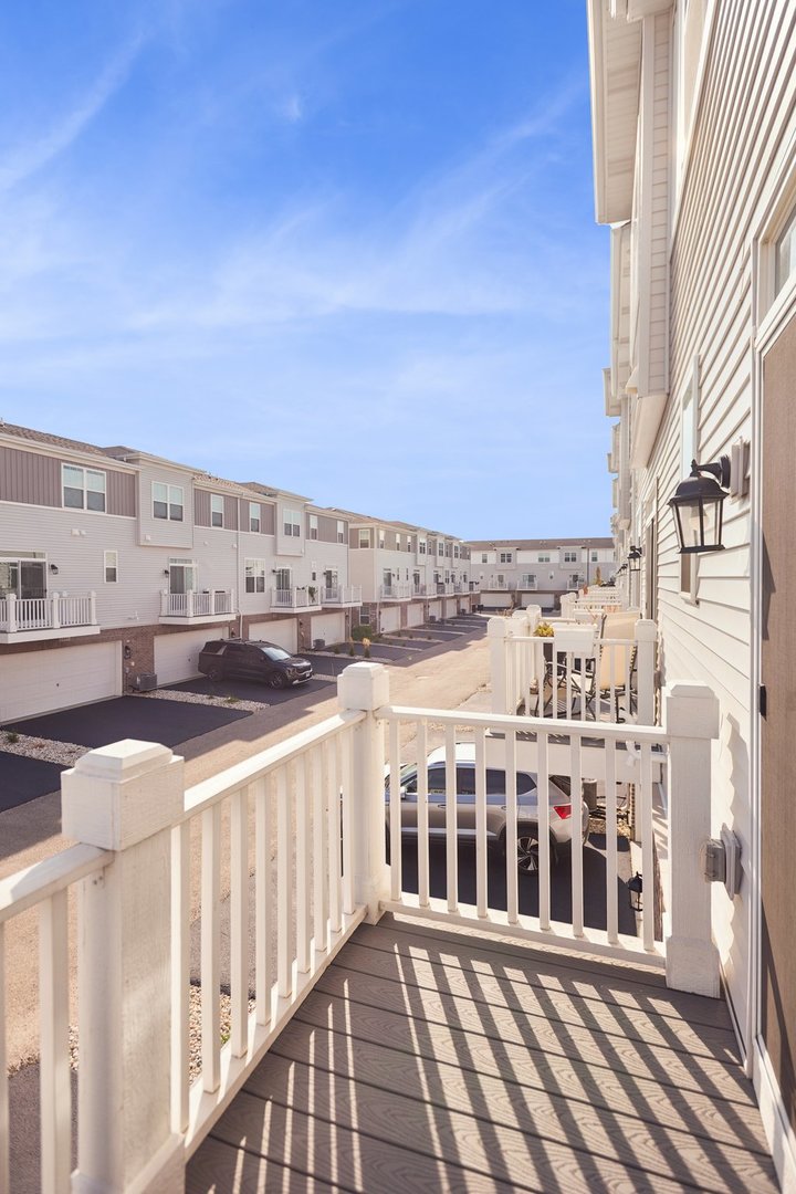 1533 Executive Way, Des Plaines, IL 60018