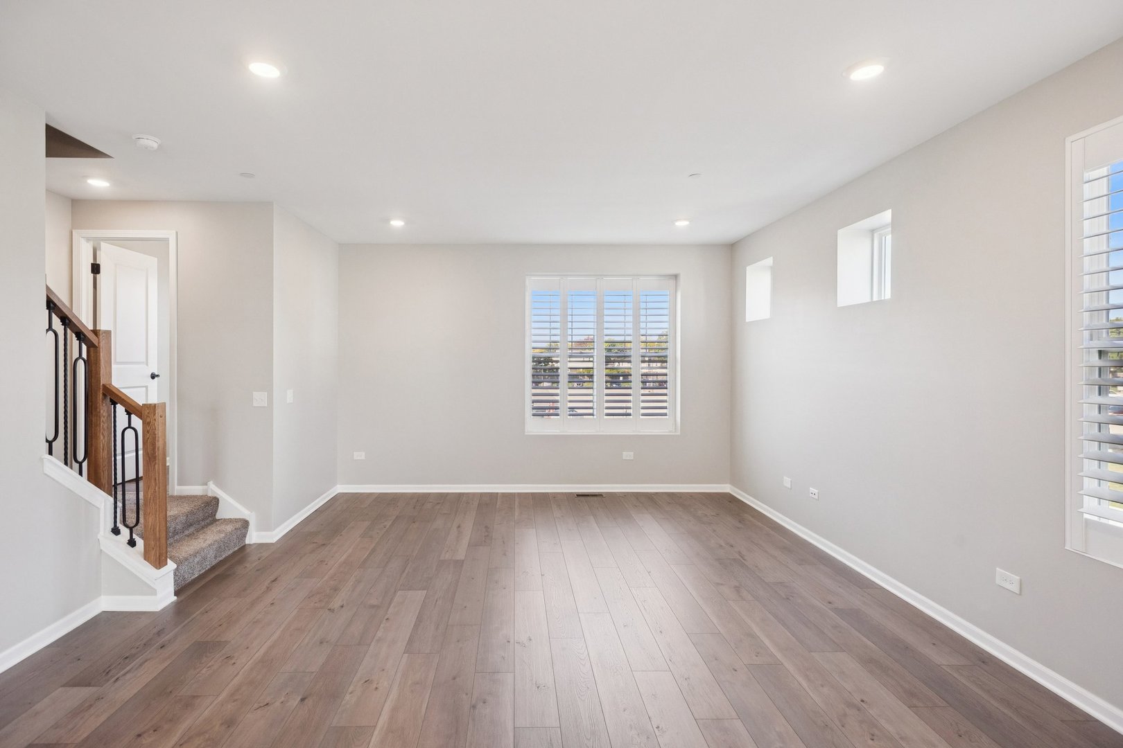 1533 Executive Way, Des Plaines, IL 60018