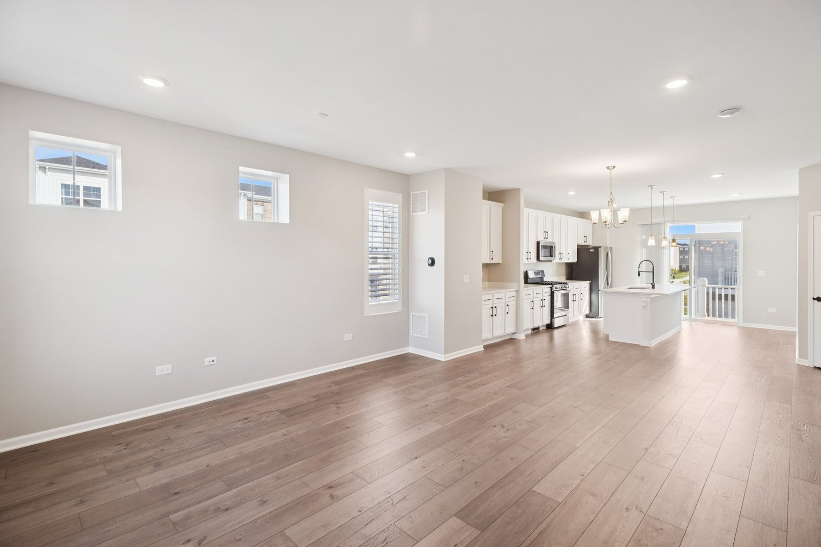 1533 Executive Way, Des Plaines, IL 60018