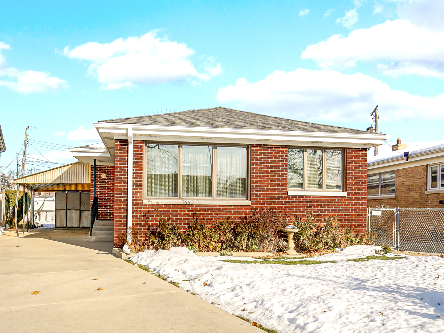 7660 W Talcott Avenue, Chicago, IL 60631