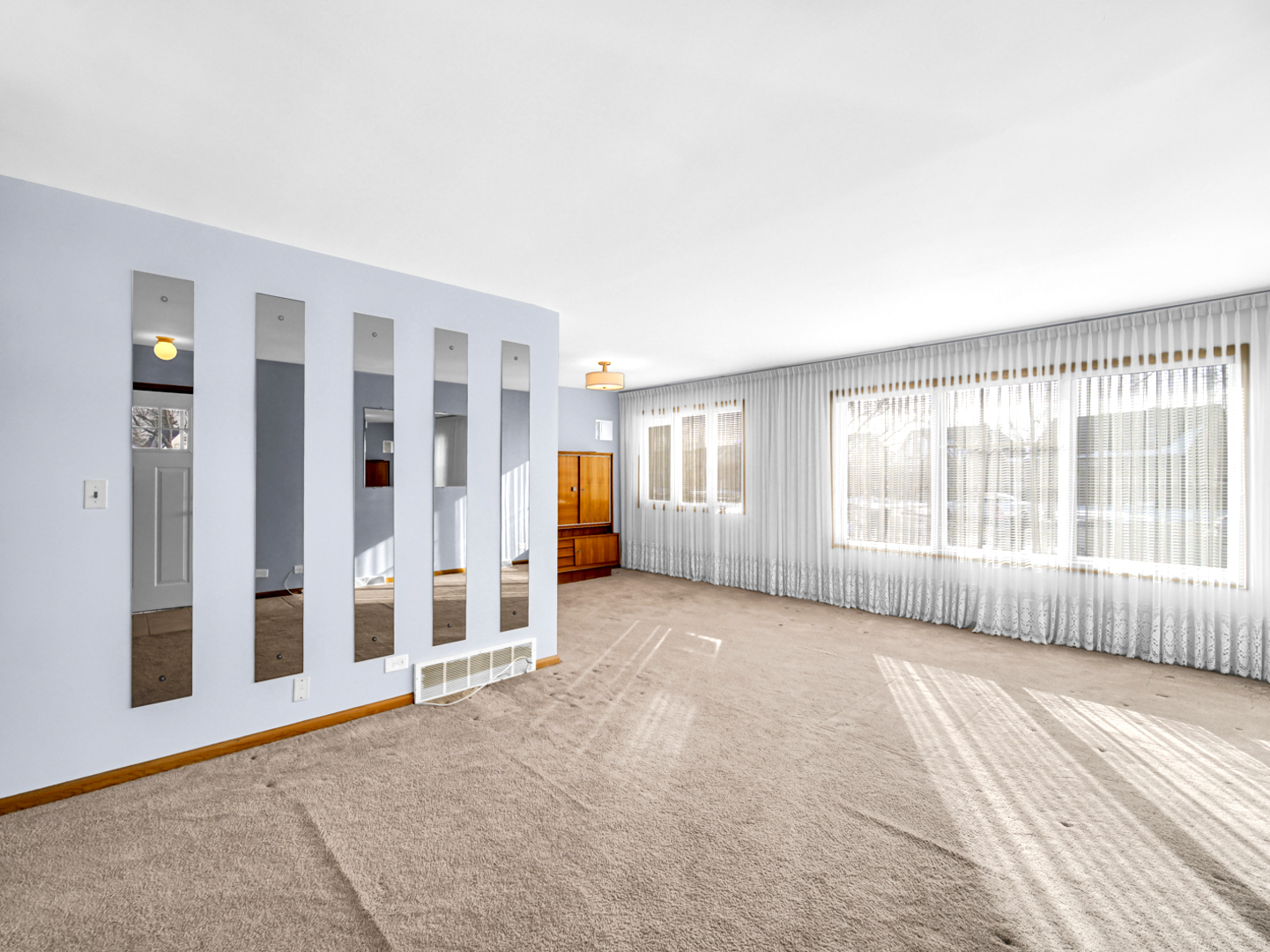 7660 W Talcott Avenue, Chicago, IL 60631