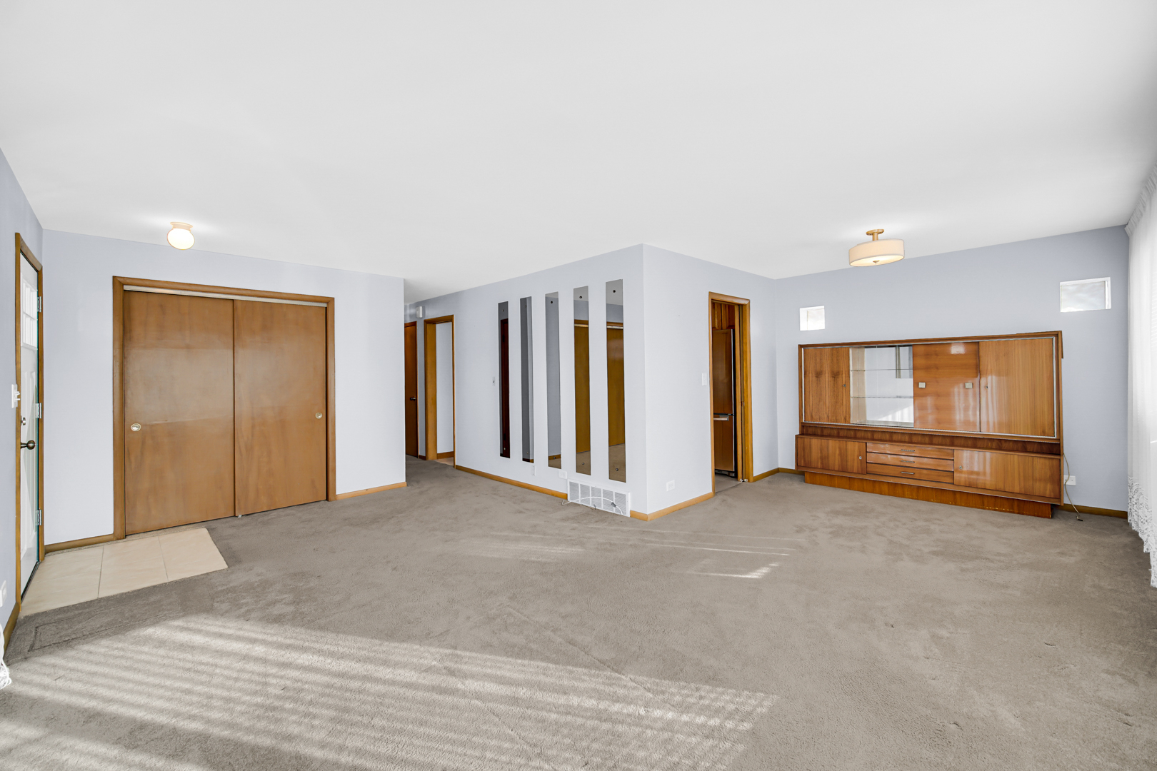 7660 W Talcott Avenue, Chicago, IL 60631