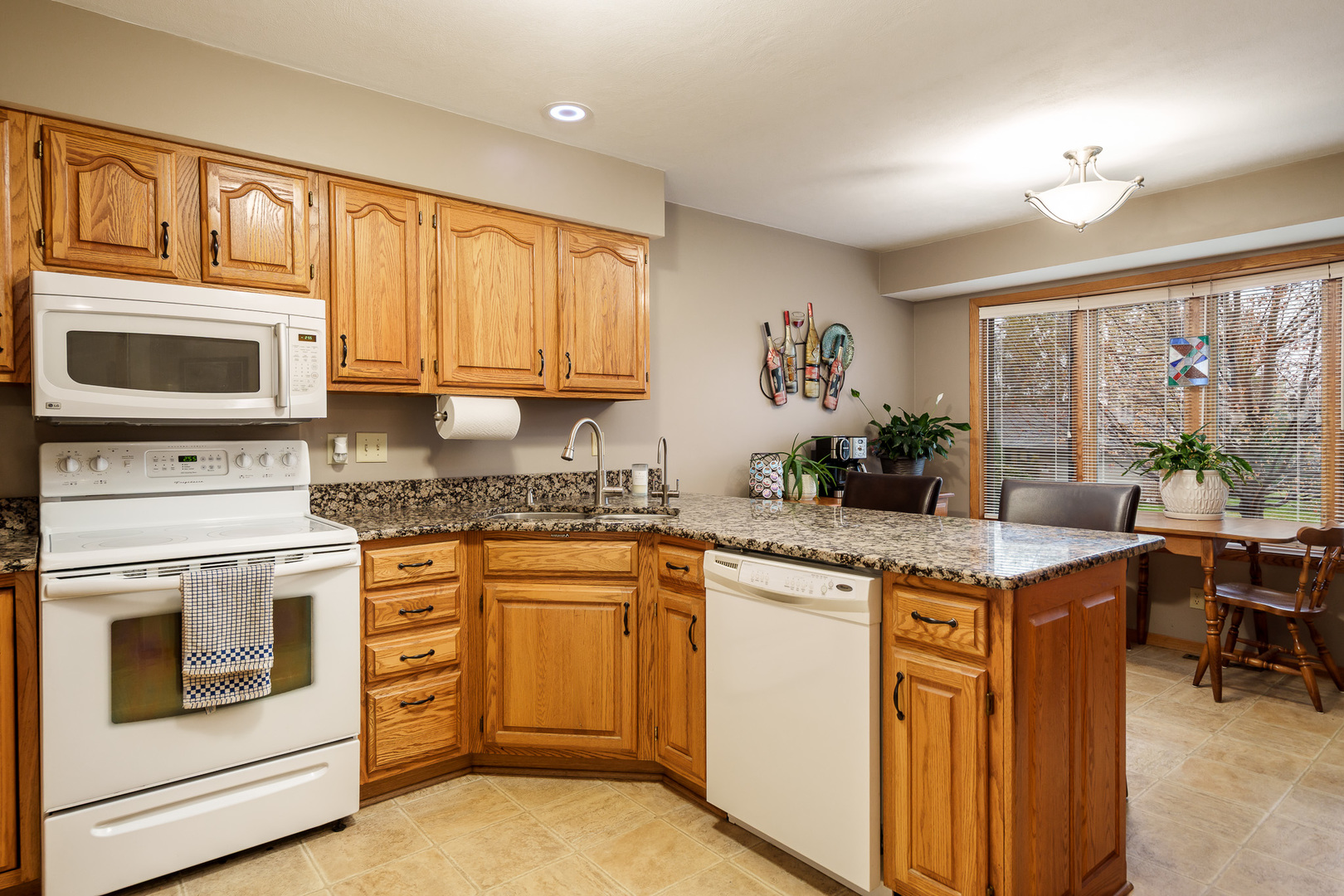 6666 Sandalwood Close #6666, Rockford, IL 61108