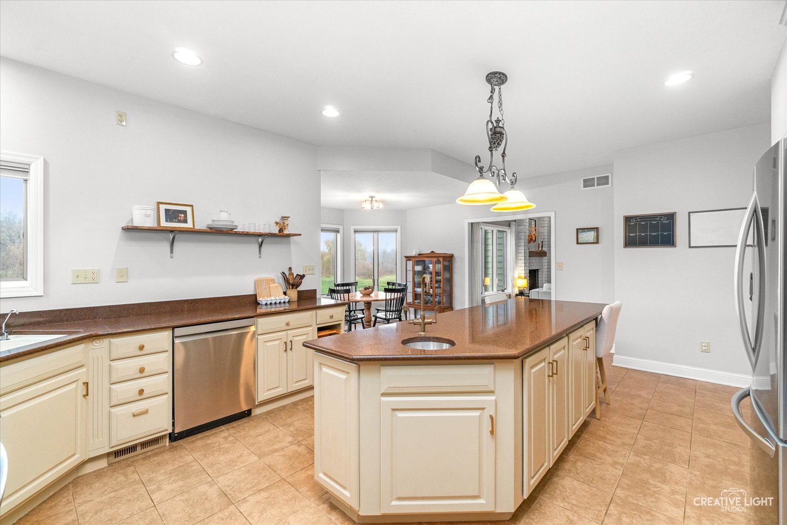 10167 E Deer Creek Lane, Rochelle, IL 61068