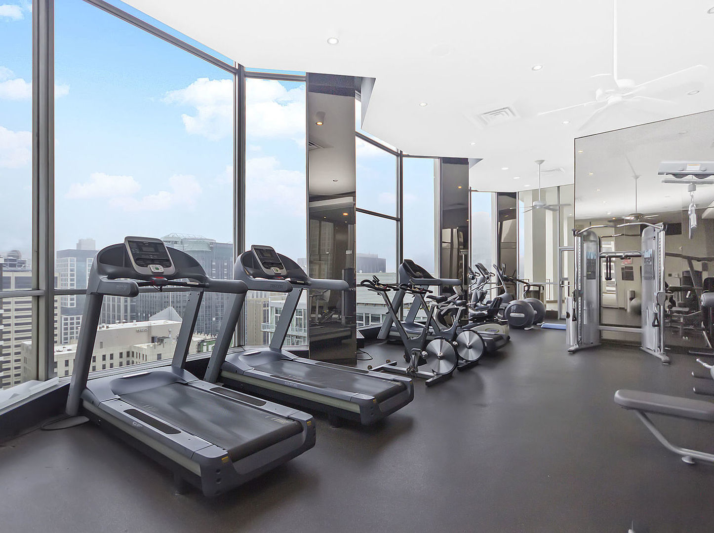 535 N Michigan Avenue #1705, Chicago, IL 60611