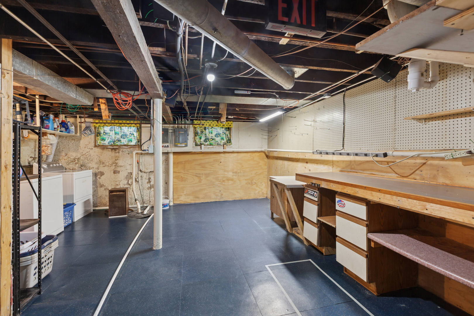 0S348 East Street, Winfield, IL 60190