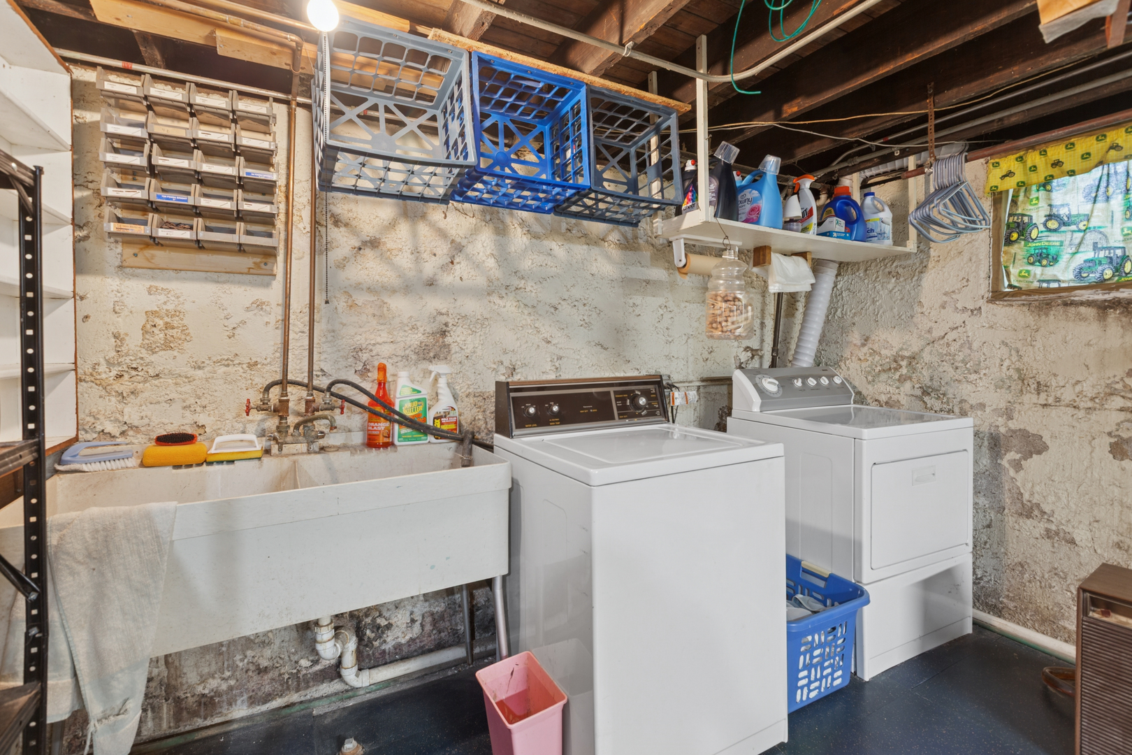 0S348 East Street, Winfield, IL 60190