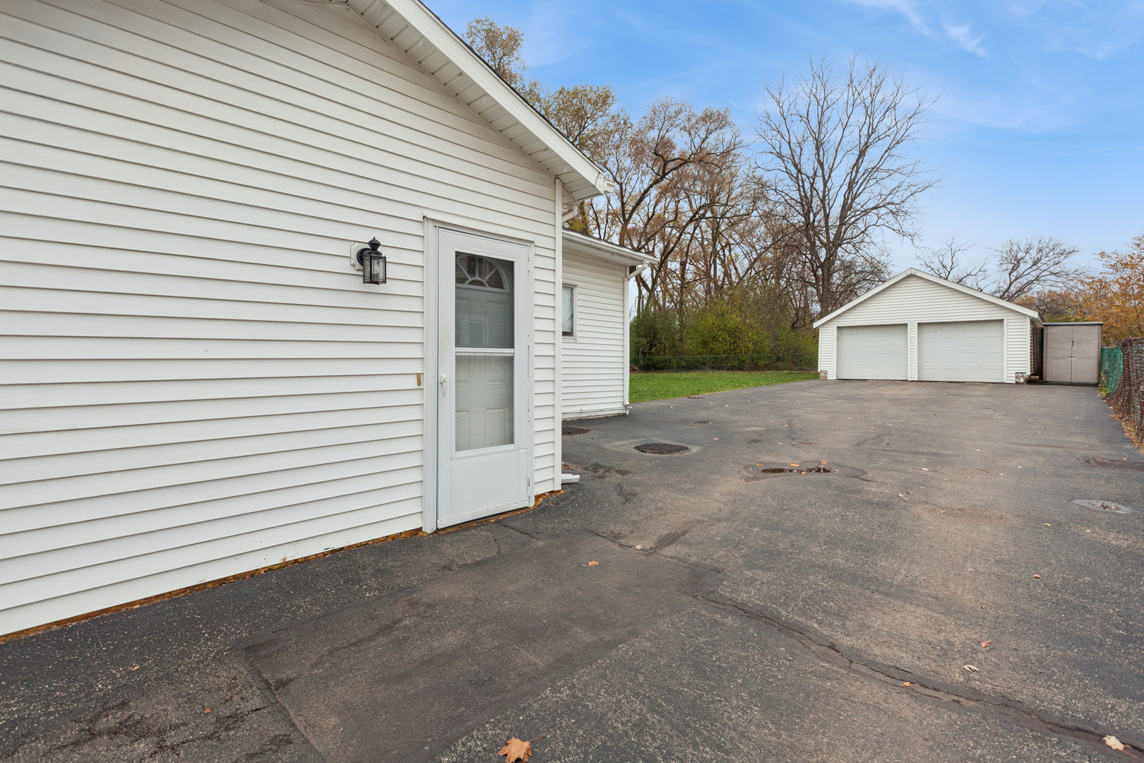 0S348 East Street, Winfield, IL 60190