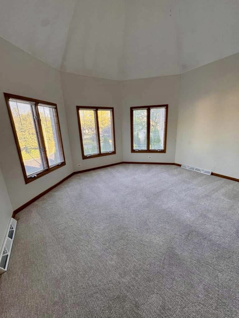 8S210 Stonehedge Court, Naperville, IL 60540