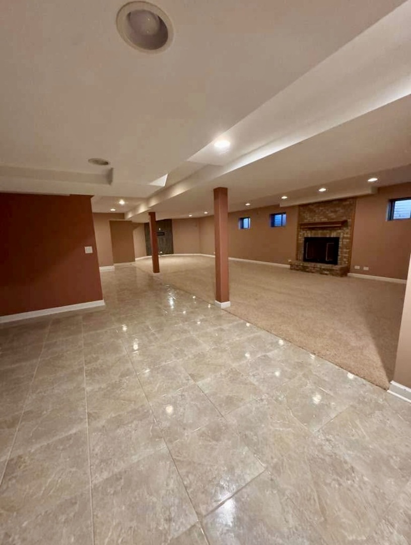 8S210 Stonehedge Court, Naperville, IL 60540