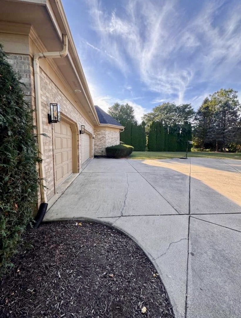 8S210 Stonehedge Court, Naperville, IL 60540