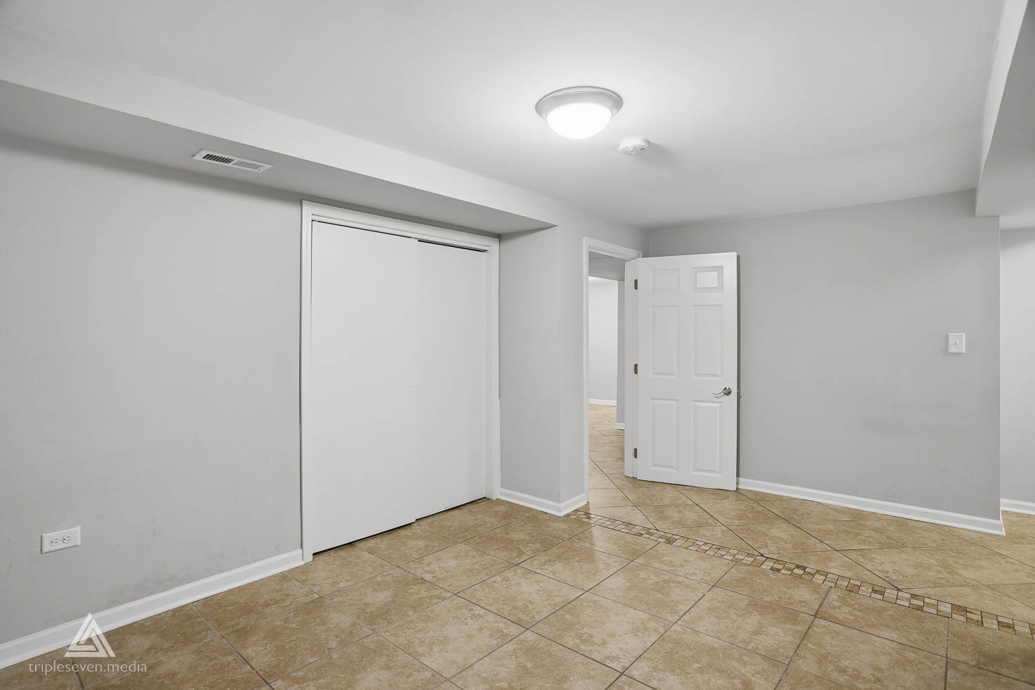 6615 Bazz Drive, Plainfield, IL 60586