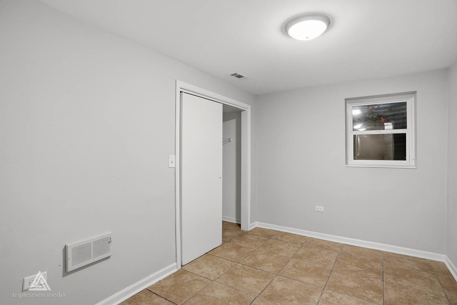 6615 Bazz Drive, Plainfield, IL 60586