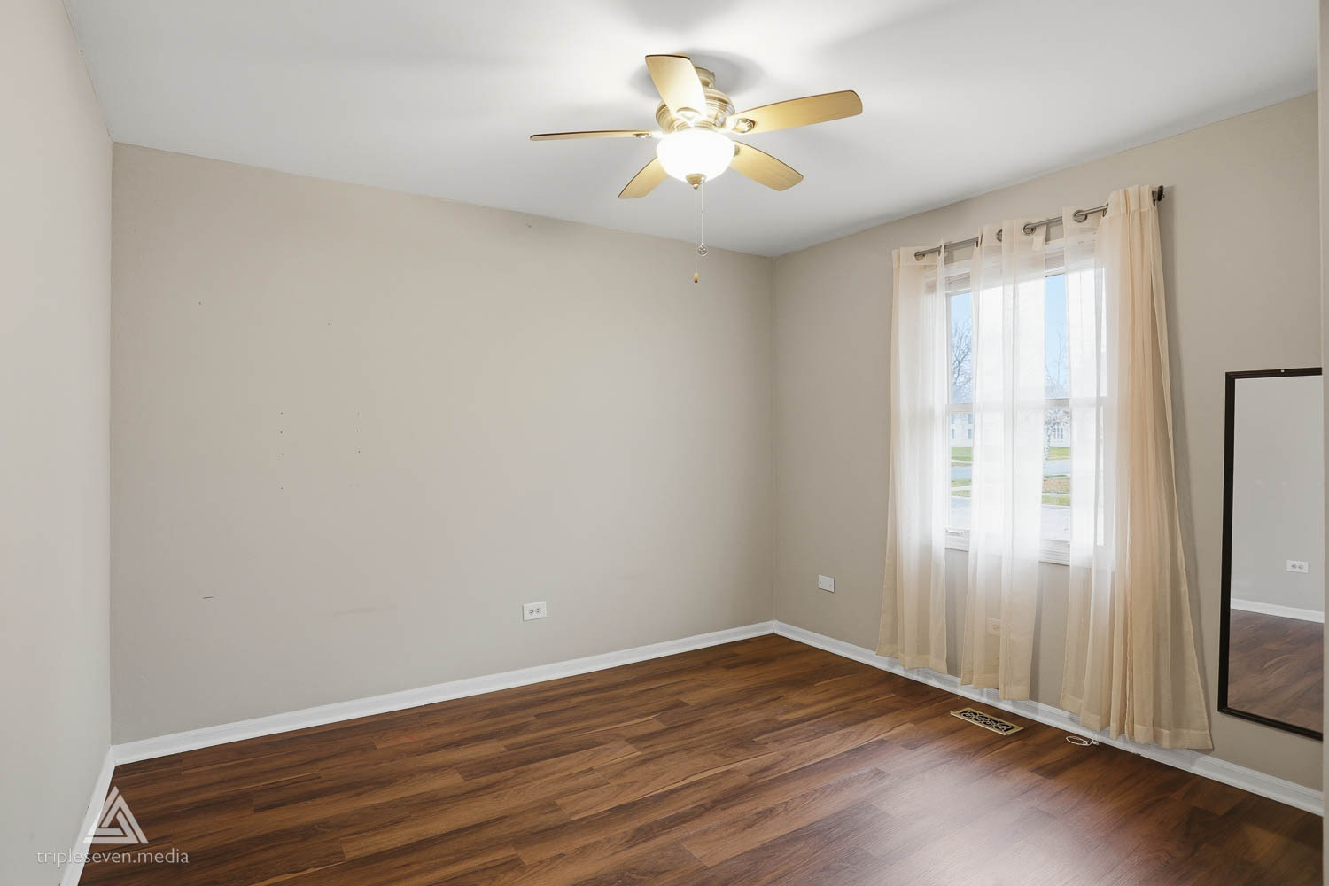 6615 Bazz Drive, Plainfield, IL 60586