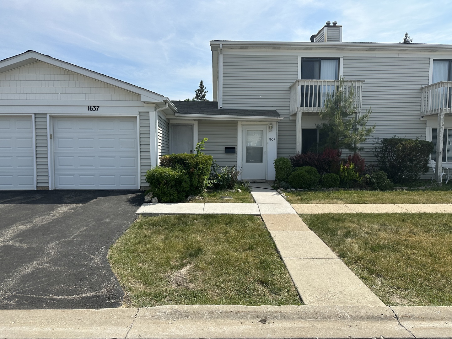 1637 Cornell Drive #1637, Hoffman Estates, IL 60169