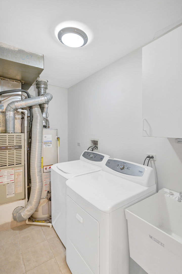 263 Driftwood Lane #2D, Schaumburg, IL 60193