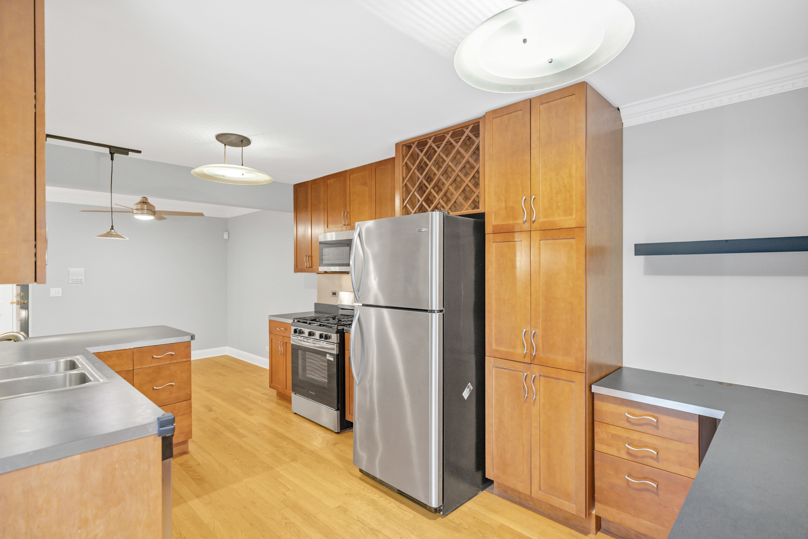 263 Driftwood Lane #2D, Schaumburg, IL 60193