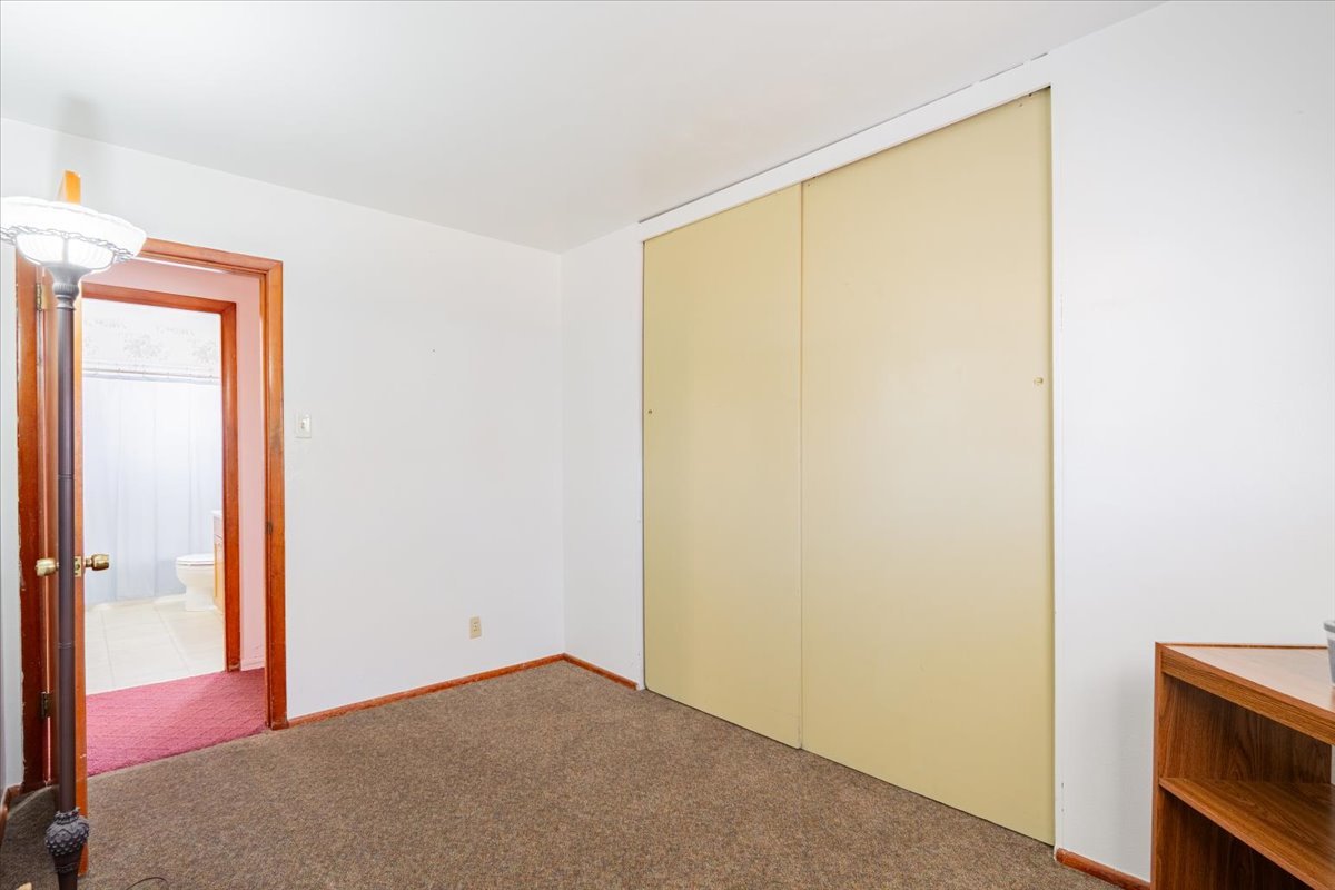 152 Debruler Drive, Lincoln, IL 62656