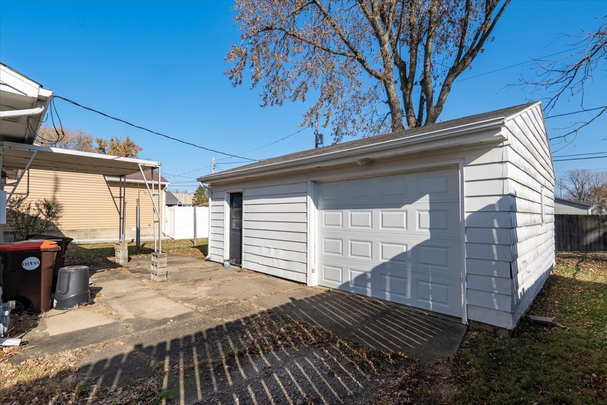 152 Debruler Drive, Lincoln, IL 62656