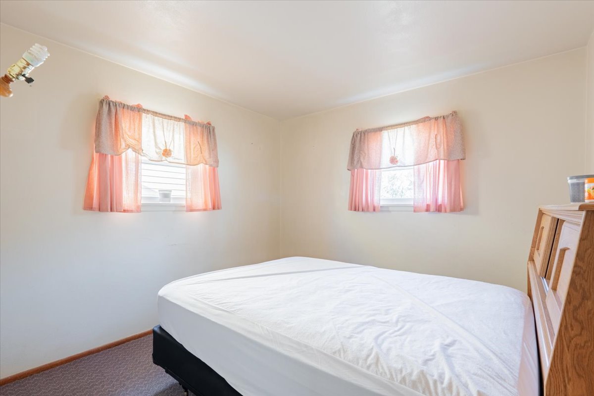 152 Debruler Drive, Lincoln, IL 62656