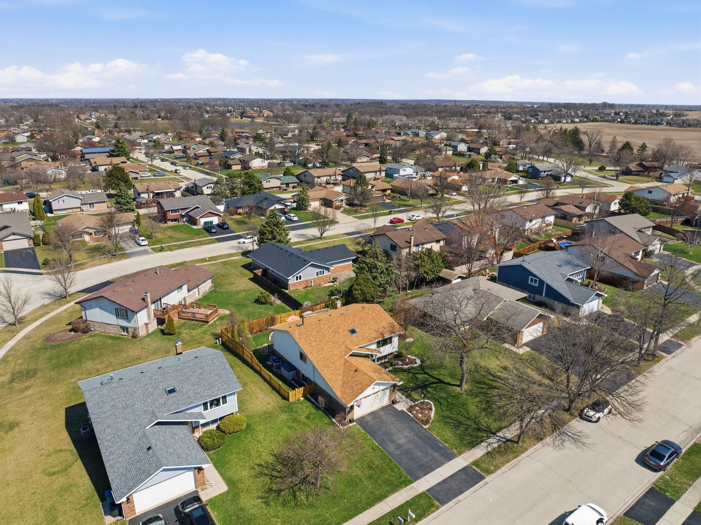 13736 W Cavecreek Court, Homer Glen, IL 60491