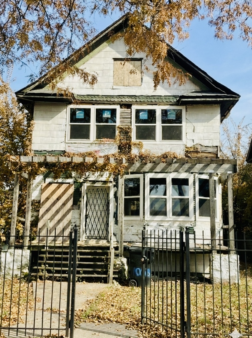 807 N Lorel Avenue, Chicago, IL 60651