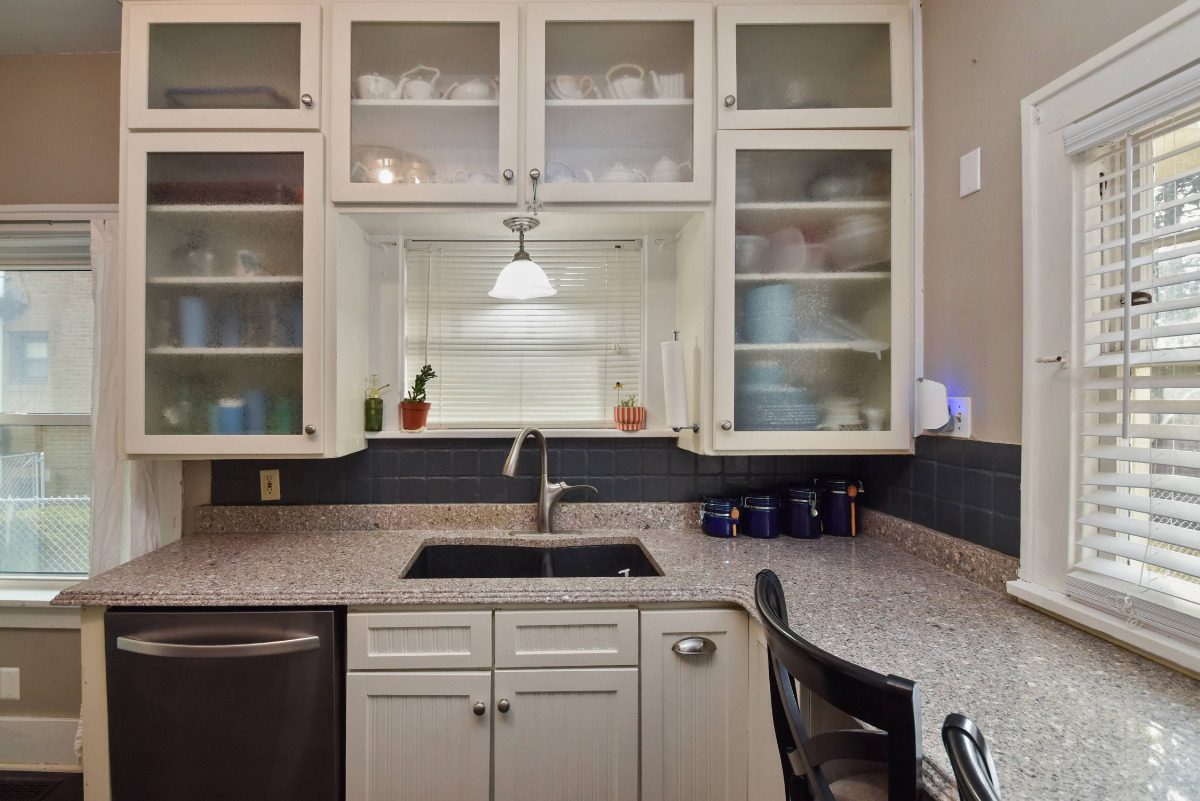 200 W Virginia Avenue, Peoria, IL 61604