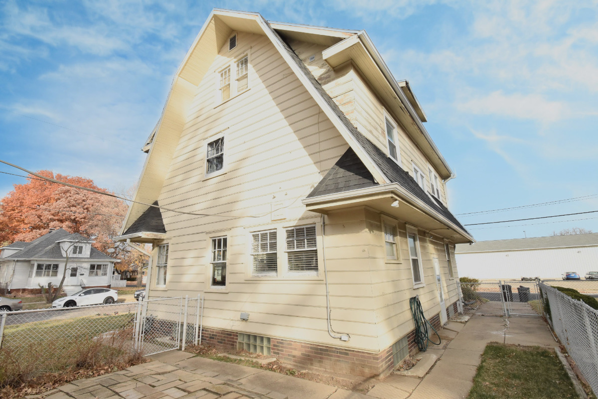 200 W Virginia Avenue, Peoria, IL 61604